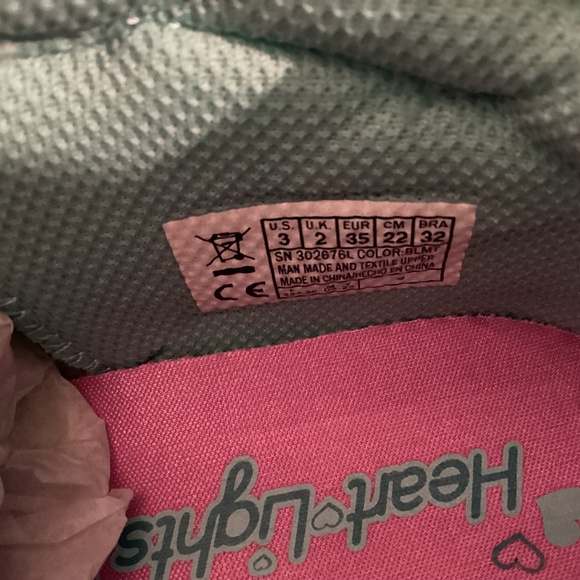 SKECHERS Little Girls Heart Lights Light-Up Adjustable Strap Sneaker Boo… - Picture 12 of 15